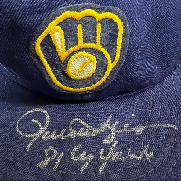 Milwaukee Brewers Rollie Fingers Autographed Hat - Authenticated - Picture 2 of 6